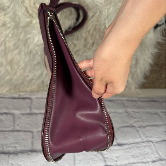 Calvin Klein Gabrianna Novelty Slim Side Zip Tote bag rose smoke eggplant color - Picture 4 of 7